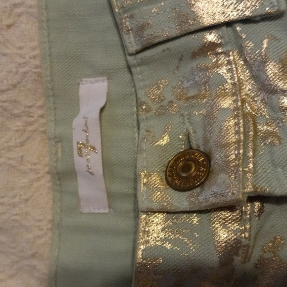 For All Mankind shorts - Picture 2 of 7